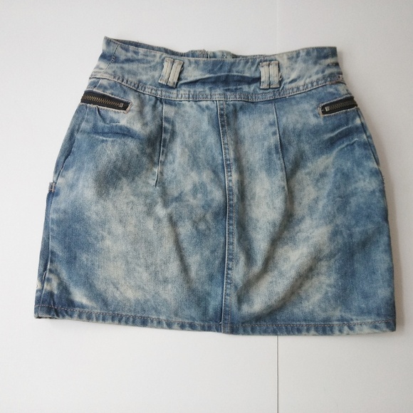 Divided By H&M Moto Distressed Denim Mini Skirt - Picture 2 of 4
